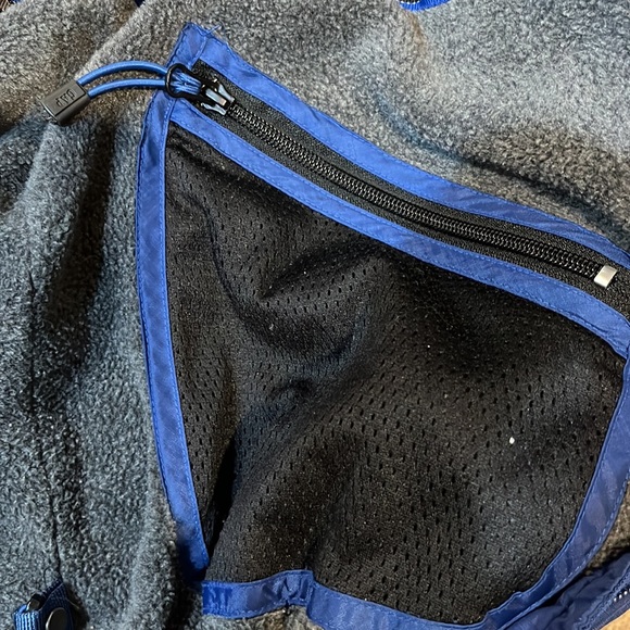 GAP Down Vest - Picture 15 of 16